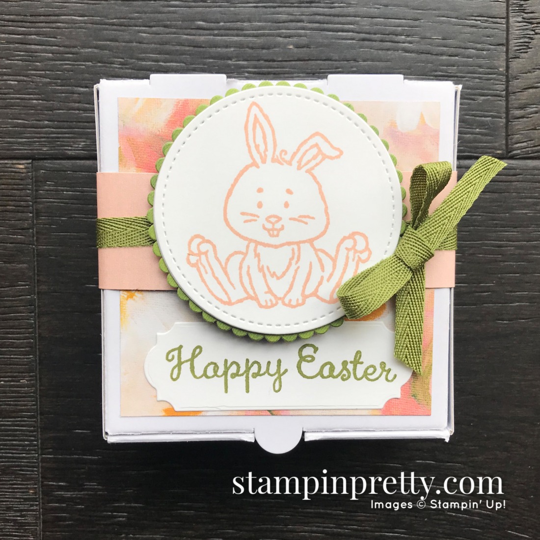 Create this Happy Easter Mini Pizza Gift Box using the Welcome Easter Stamp Set by Stampin' Up! Mary Fish, Stampin' Pretty